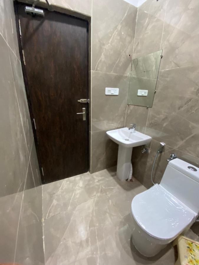 Solitaire Gardens Near Airport لاكناو المظهر الخارجي الصورة